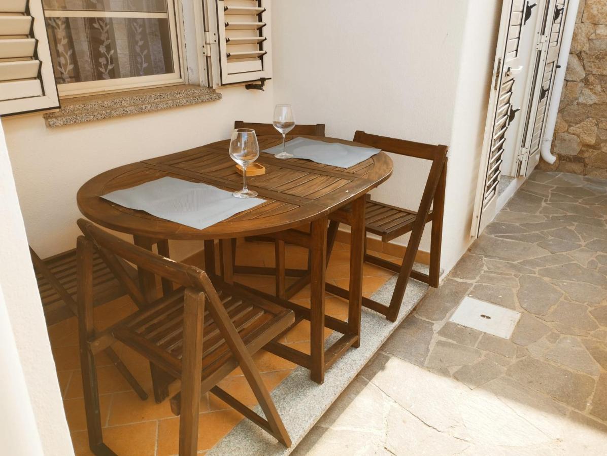 Summer Room- Fronte Spiaggia Ла-Калетта Экстерьер фото